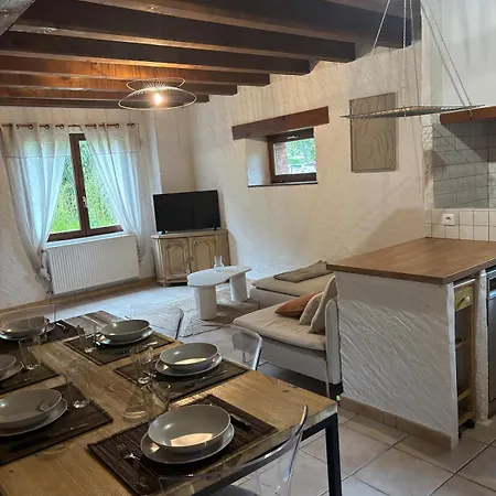 Dom wakacyjny Charmante Vue Sur Les Montagnes